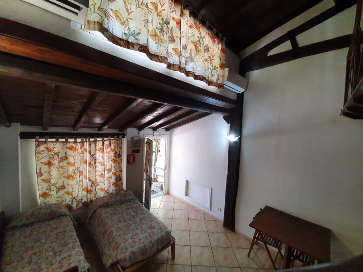 Beautiful In With Shared Swimming Pool Apartment Rom