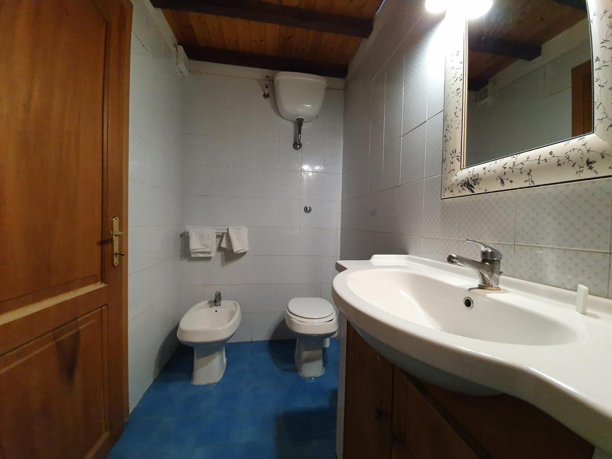 Apartment Beautiful In With Shared Swimming Pool Rom