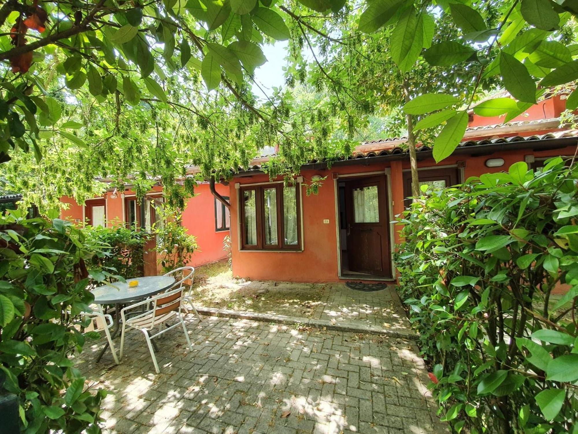 Beautiful In With Shared Swimming Pool Apartment Rom